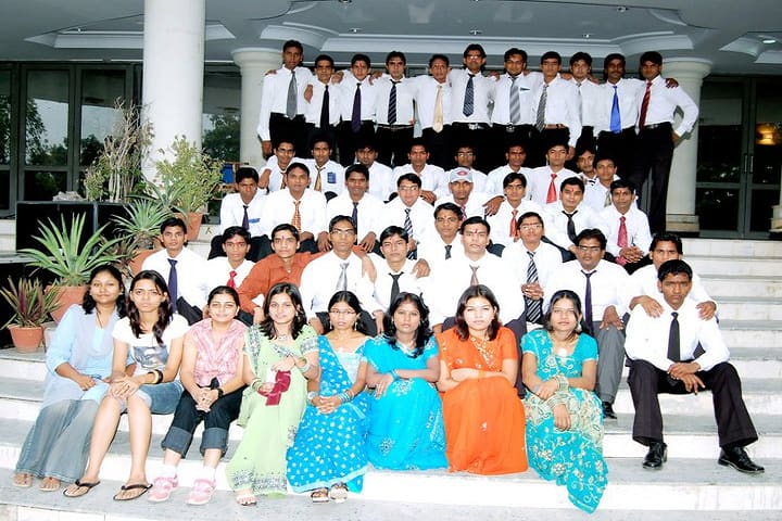 Institute of Engineering and Technology, Bundelkhand University, Jhansi campus photo 3