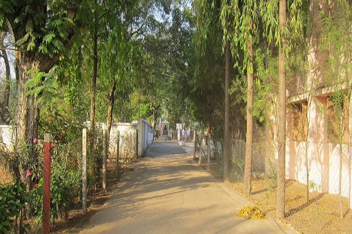 Uni Trust Surajba Mahila Arts College, Nadiad campus photo 2