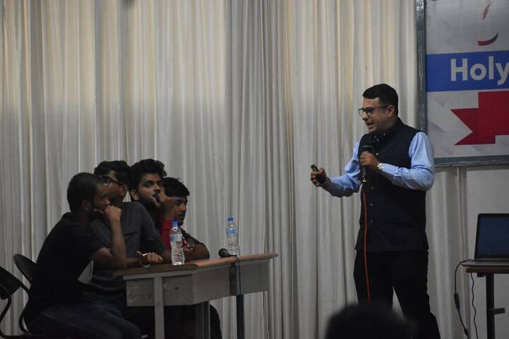Holy Grace Academy of Management Studies, Thrissur campus photo 3