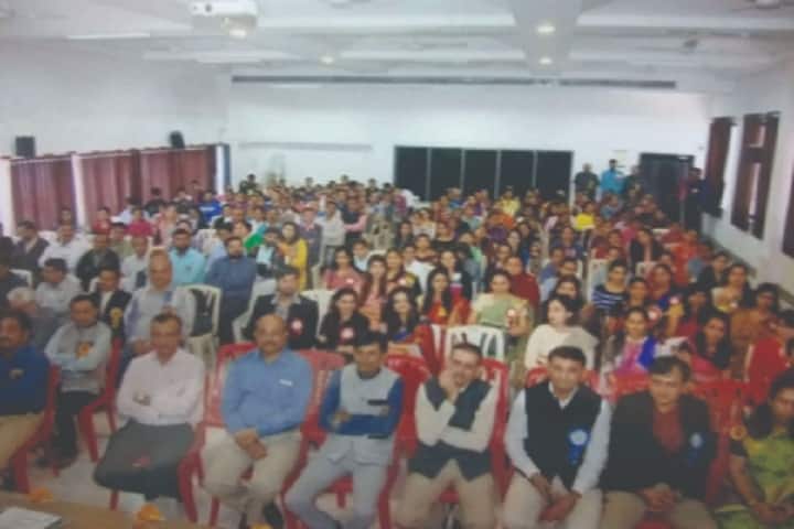 Smt KSN Kansagara Mahila College, Rajkot campus photo 3