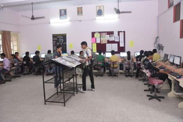 SPB English Medium College of Commerce, Surat campus photo 2