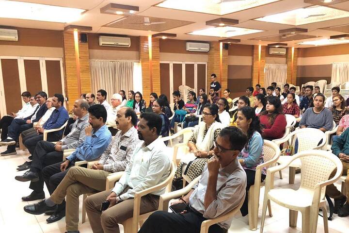 SPB English Medium College of Commerce, Surat campus photo 4