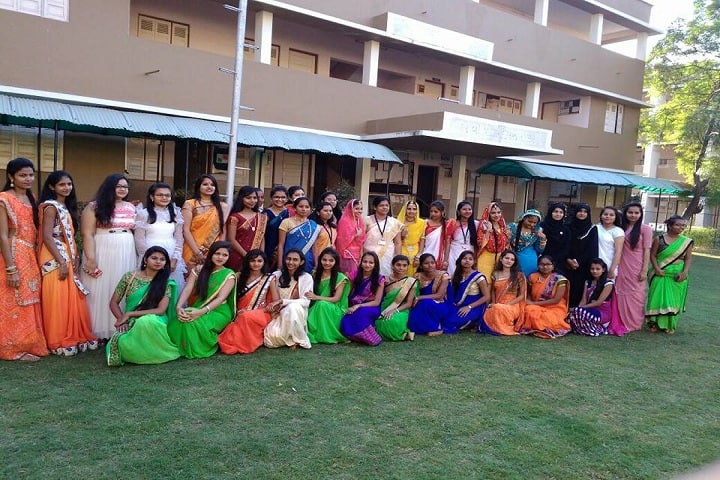 AV Patel Commerce College, Bilimora campus photo 2