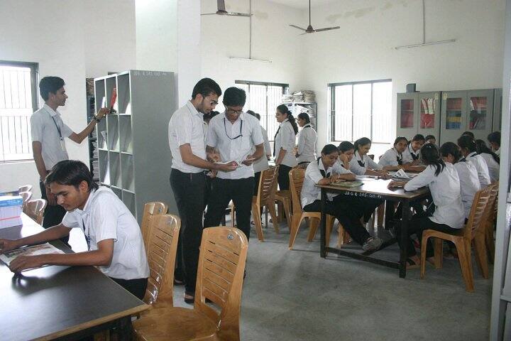 Shree JD Gabani Commerce and Shree Swami Atmanand Saraswati College of Management, Surat campus photo 6