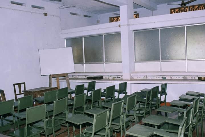 Vaidyaratnam Ayurveda College, Thaikkattussery campus photo 2
