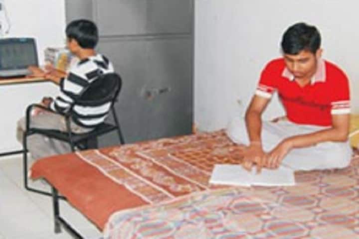 IITM Kanpur campus photo 3