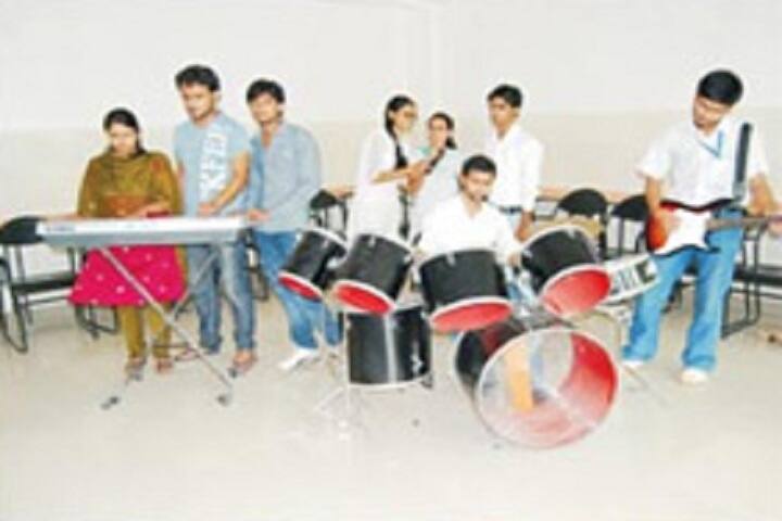 IITM Kanpur campus photo 6