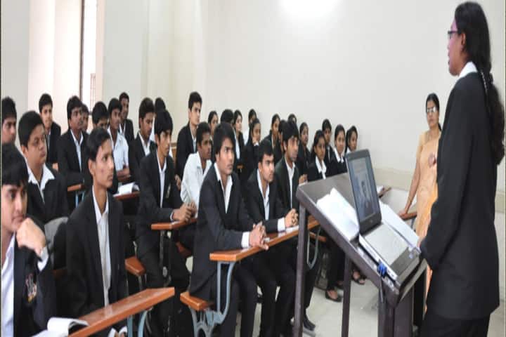SPM Law College campus photo 2