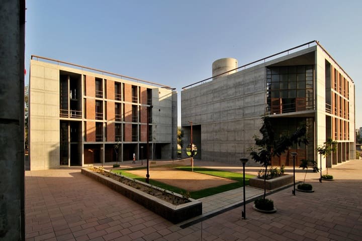 IIM Ahmedabad (IIMA) campus photo 4