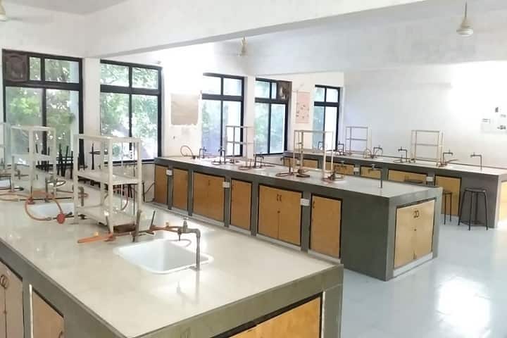 LJ Institute of Pharmacy, Ahmedabad campus photo 2