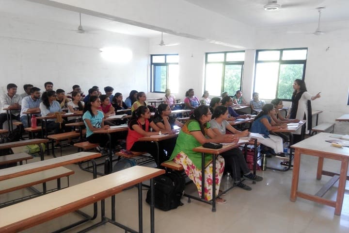 LJ Institute of Pharmacy, Ahmedabad campus photo 3