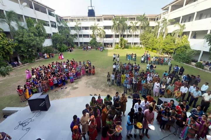 Bholabhai Patel College of Computer Studies, Gandhinagar campus photo 5