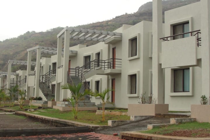 UBS Mumbai campus photo 3