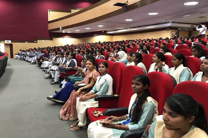 Karamat Husain Muslim Girls PG College, Lucknow campus photo 5