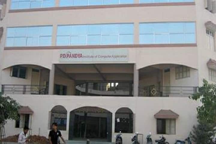 PD Pandya Mahila Commerce College, Ahmedabad campus photo 2