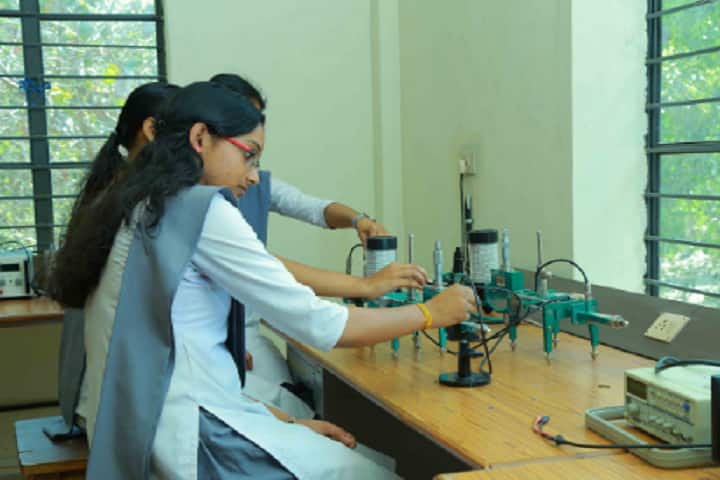 CEK Karunagappally campus photo 3