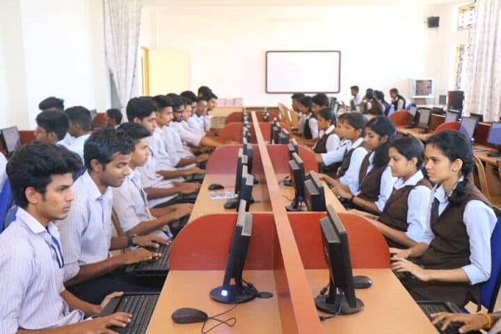 Mount Carmel College, Ernakulam campus photo 4