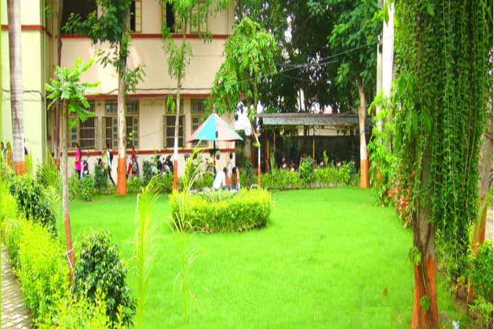 Sir KP College of Commerce, Surat campus photo 2