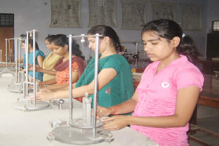 Rajkiya Mahila Snatkottar Mahavidyalaya, Banda campus photo 2