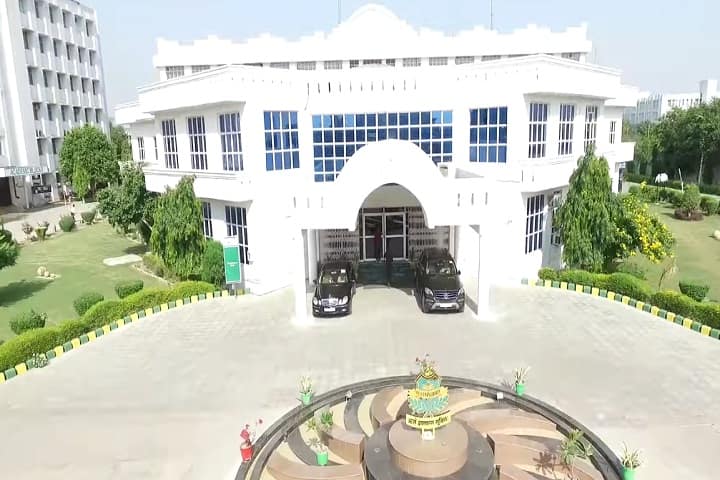 GLA University, Noida Campus, Greater Noida campus photo 3