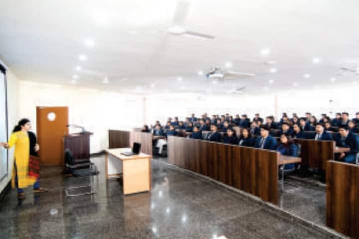 GLA University, Noida Campus, Greater Noida campus photo 5