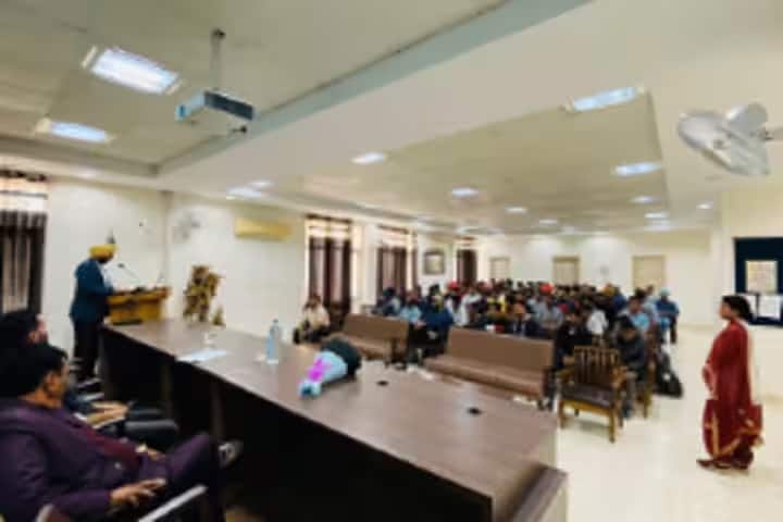 Arya College, Ludhiana campus photo 5