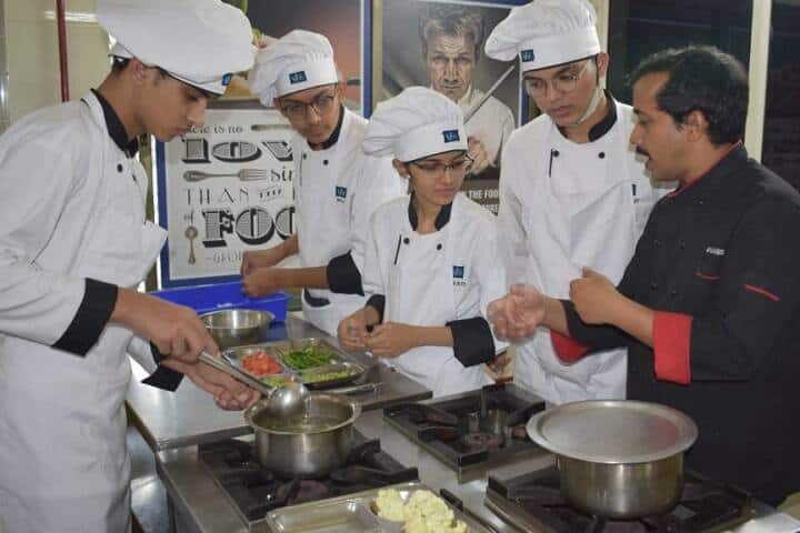 Vivekanand Institute of Management, Ahmedabad campus photo 5