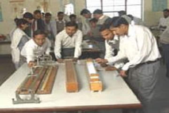 Lala Mangat Ram Mahavidyalaya, Ghaziabad campus photo 4