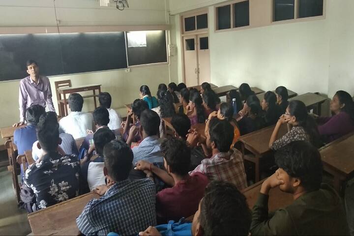 SIES College of Commerce and Economics, Mumbai campus photo 3