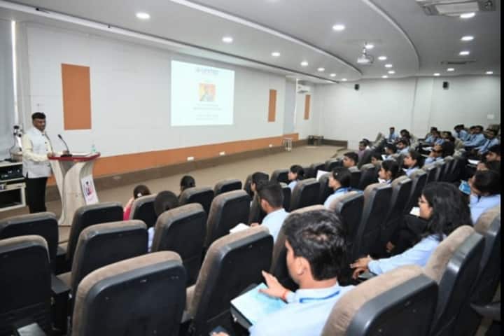 United University, Prayagraj campus photo 2