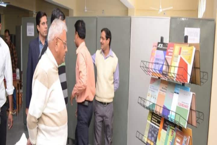 University College of Engineering and Technology, Bikaner campus photo 3