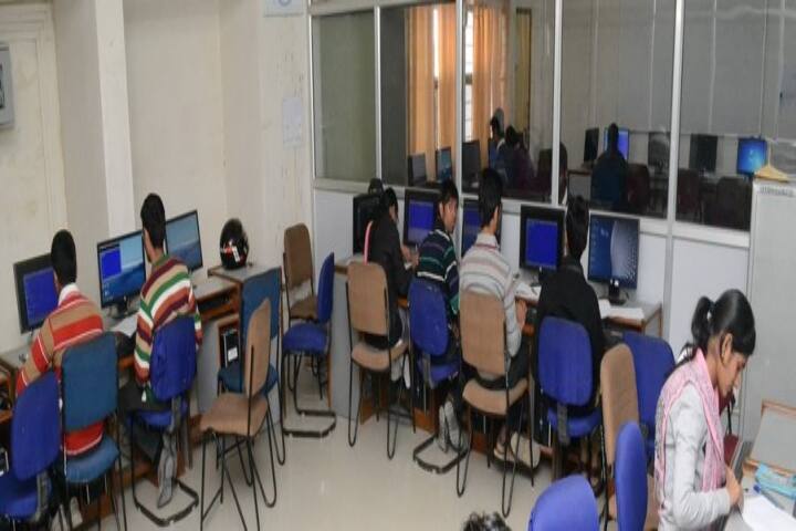 University College of Engineering and Technology, Bikaner campus photo 4