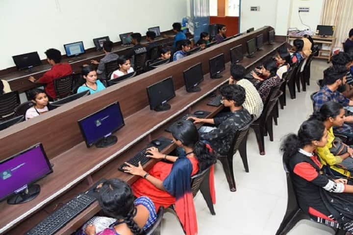 Sree Narayana College, Kannur campus photo 5