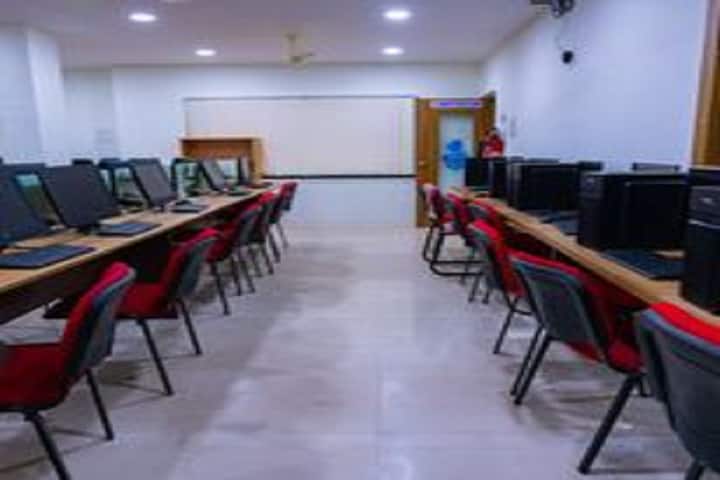 London Management Academy, Hyderabad campus photo 5
