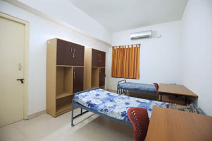 Hygia Institute of Pharmaceutical Education and Research, Lucknow campus photo 4