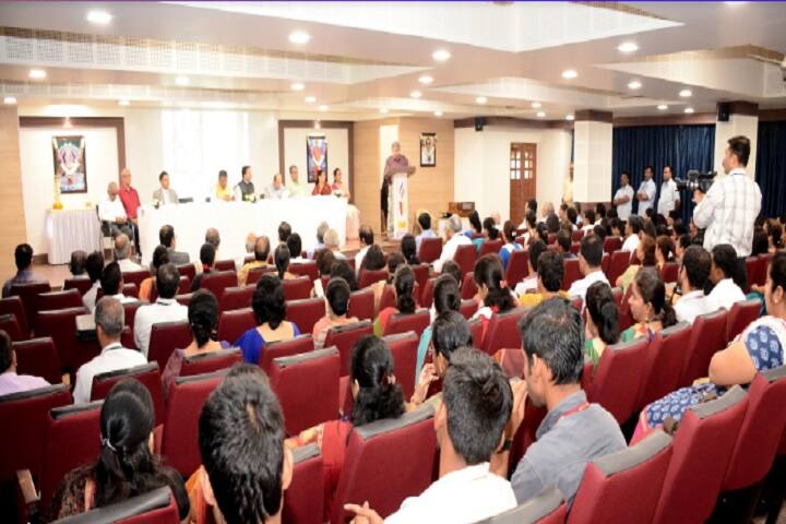 Vivekanand Education Society's College of Arts, Science and Commerce, Mumbai campus photo 4