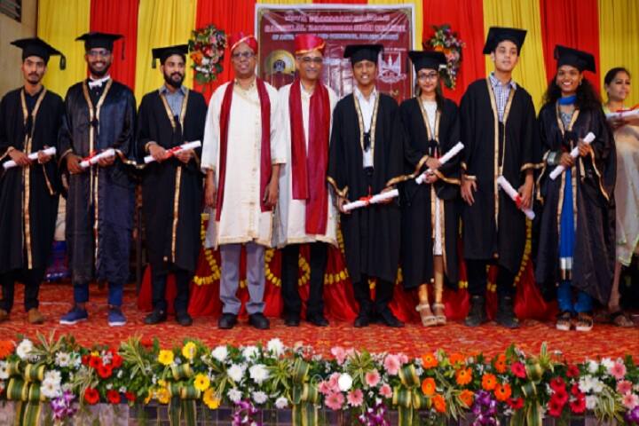 VPM's Ramniklal Z Shah College of Arts, Science and Commerce, Mumbai campus photo 4