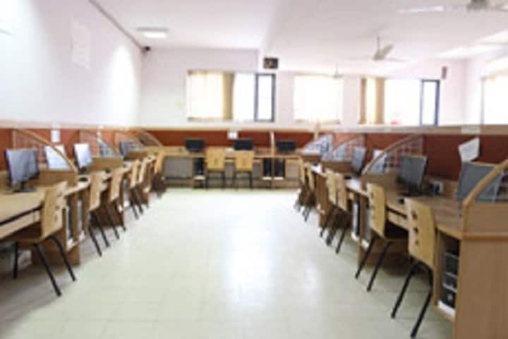 Sindhi College, Bangalore campus photo 4