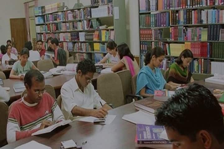 Swa Sawarkar Mahavidyalaya, Beed campus photo 3