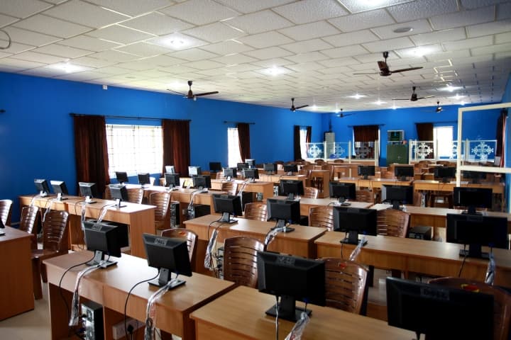 MES Keveeyam College, Malappuram campus photo 2