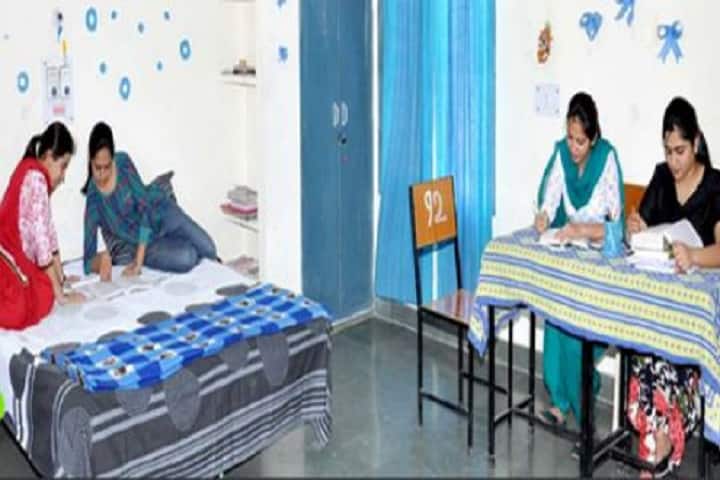 Guru Gobind Singh College for Women, Chandigarh campus photo 5