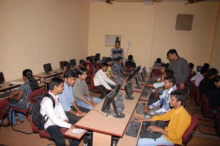 GS College of Commerce and Economics, Jabalpur campus photo 2
