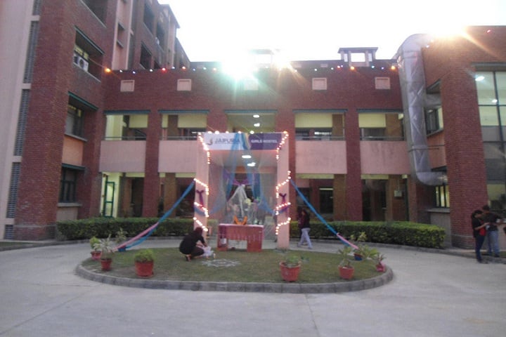 Jaipuria Noida campus photo 3