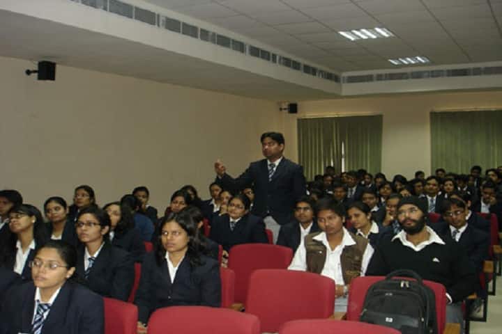 Jaipuria Noida campus photo 6