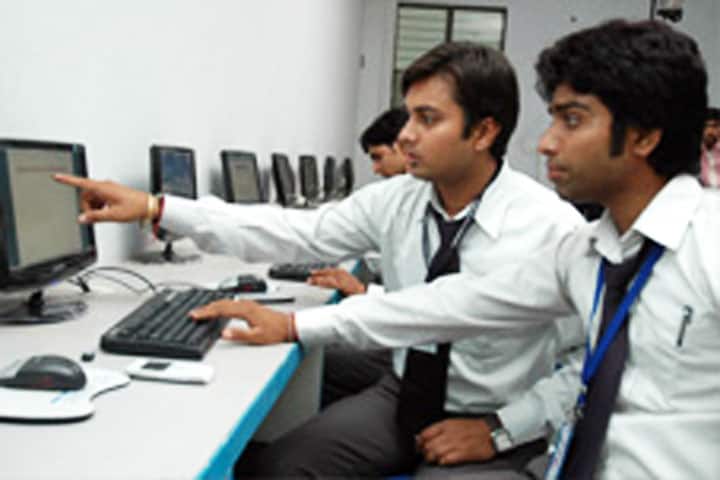 Krishna Institute of Management, Meerut campus photo 2