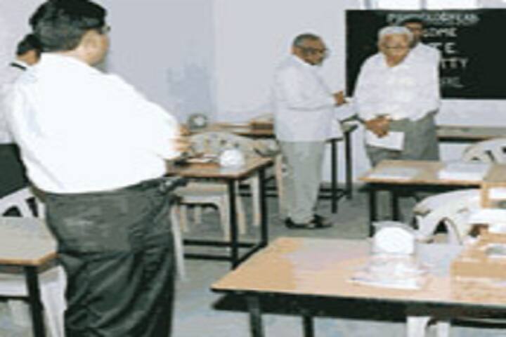 Krishna Institute of Management, Meerut campus photo 5
