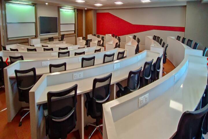 NMIMS School of Commerce, Chandigarh campus photo 3