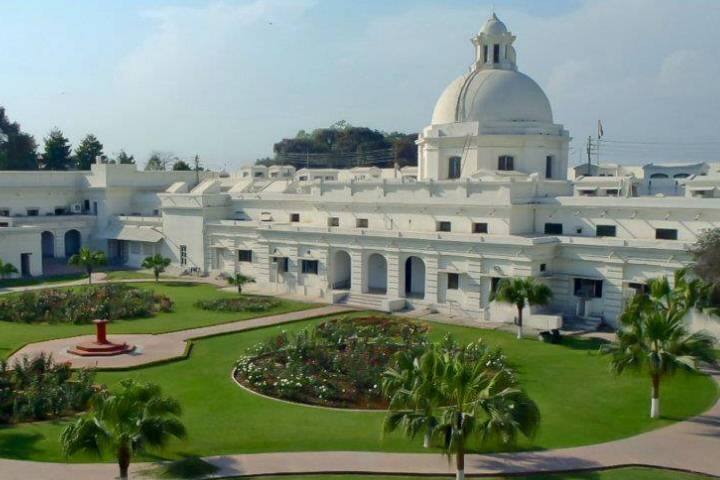 IIT Roorkee campus photo 6
