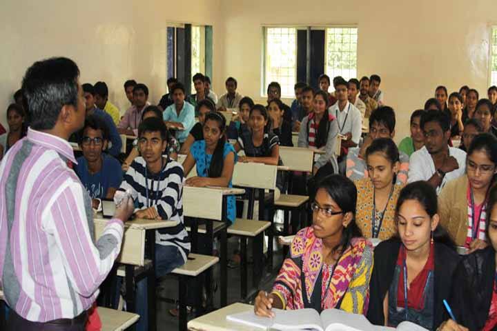 SSR College of Arts Commerce and Science, Silvassa campus photo 4