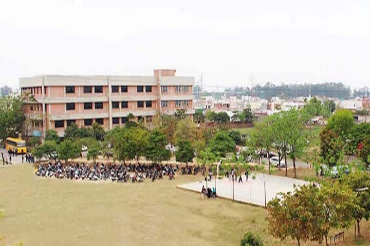 Guru Nanak Dev University Regional Campus, Jalandhar campus photo 3